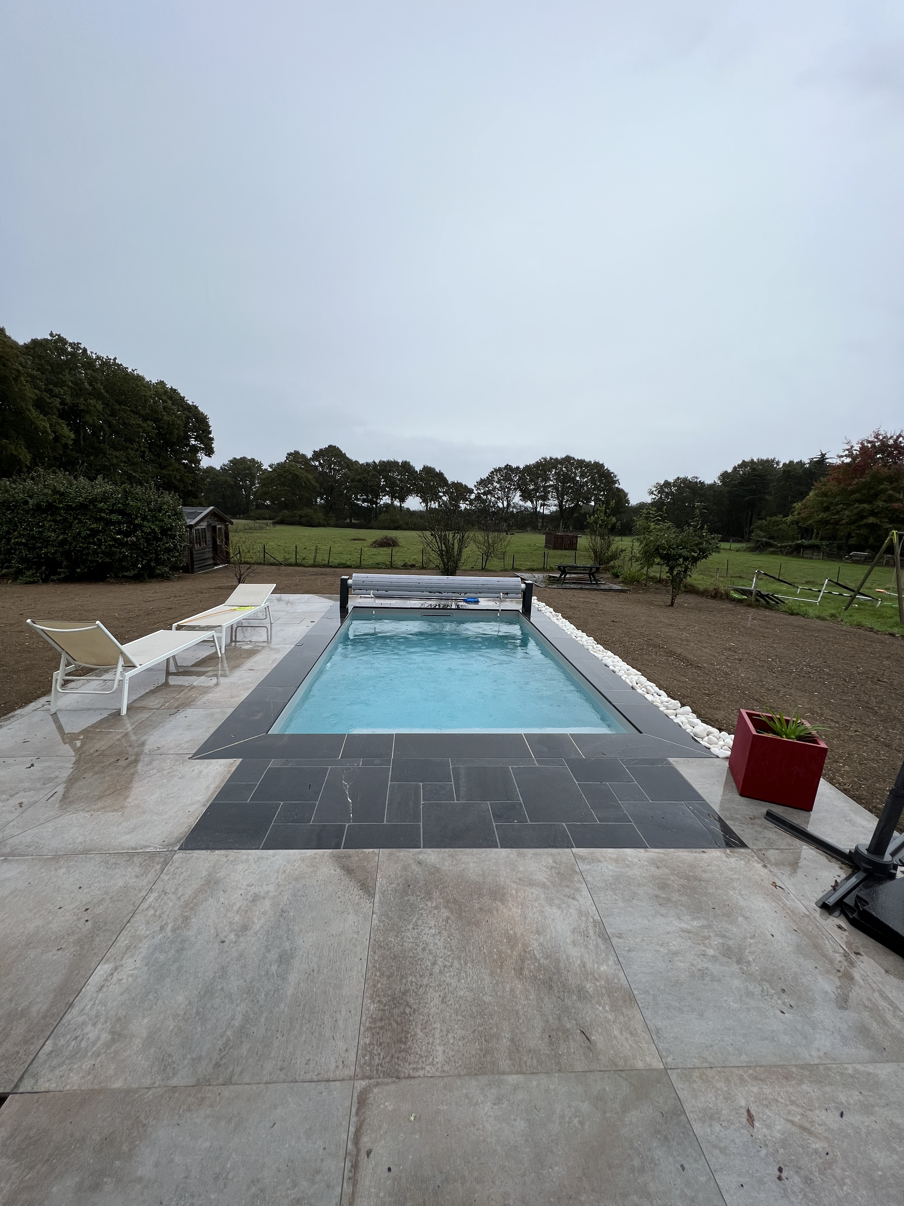 Piscine 5×3 terminée avec volet hors sol — Saint-Lyphard