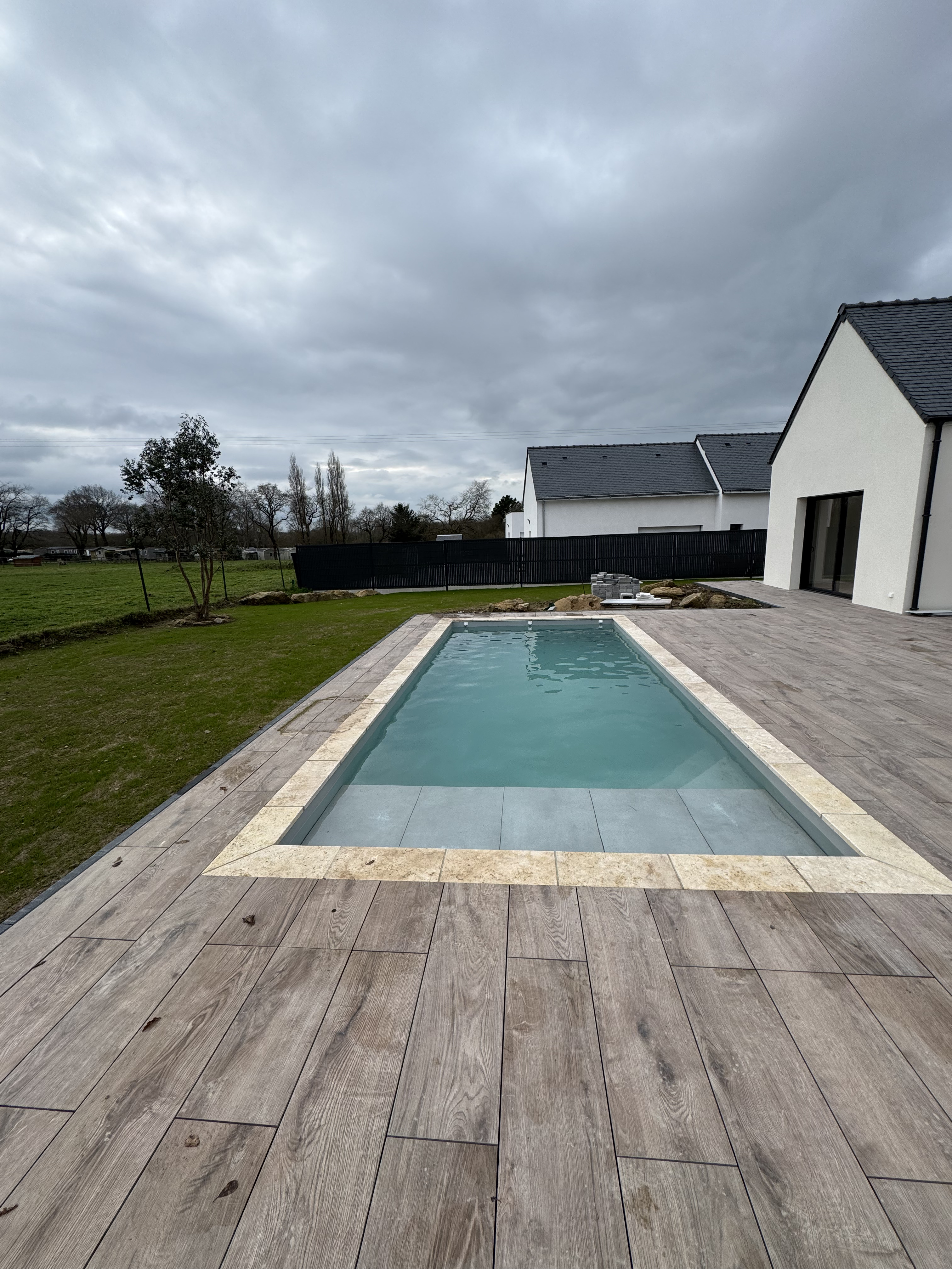 Piscine 7×3,50 m avec margelles — Saint-Brévin-les-Pins